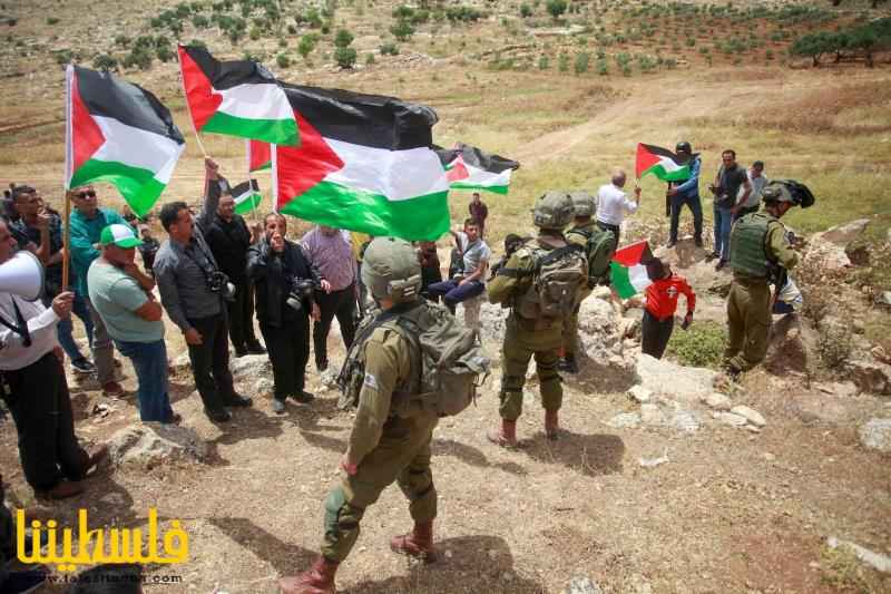 انتهاكات الاحتلال: إصابات واعتقالات وتفجير منجرة ومسيرات استفزازية للمستوطنين في المسجد الأقصى