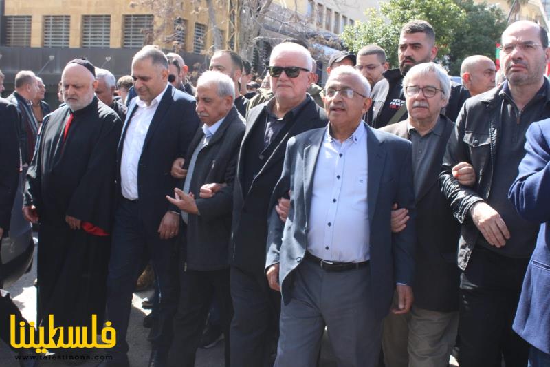 حركة "فتح" تشارك في مسيرة الوفاء للشهيد معروف سعد في ...