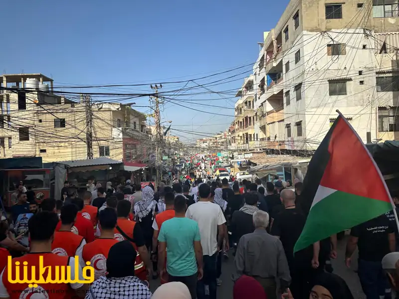 (تحت المقال - 1) - زاوية لوحدة الإسعاف والطوارئ في معرض الخيم في نهر البارد بمناسبة النكبتين